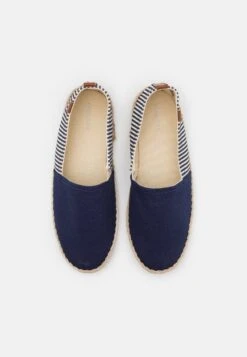 Pier One UNISEX - Espadrille - Dark Blue -Bequeme Schuhe 0784899d722a49018258d9b6b1e944ba