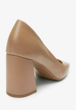 Next FOREVER COMFORT WITH MOTIONFLEX - Pumps - Camel Brown 12 Next FOREVER COMFORT WITH MOTIONFLEX - Pumps - Camel Brown -Bequeme Schuhe 124b29c7e6ef4ca5acb25e95daf80e78