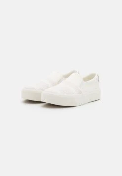 Tamaris Sneaker Low - Offwhite 10 Tamaris Sneaker Low - Offwhite -Bequeme Schuhe 165db6ee786f4fa782636f6428b13312