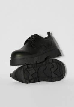 BERSHKA TRACK - Business-Schnürer - Black 11 BERSHKA TRACK - Business-Schnürer - Black -Bequeme Schuhe 2dc28e87a05d4af892df415172b1f82f