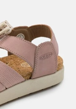 Keen ELLE MIXED STRAP - Trekkingsandale - Brown/taupe -Bequeme Schuhe 306f9535ba284a35bc805687ea14c764