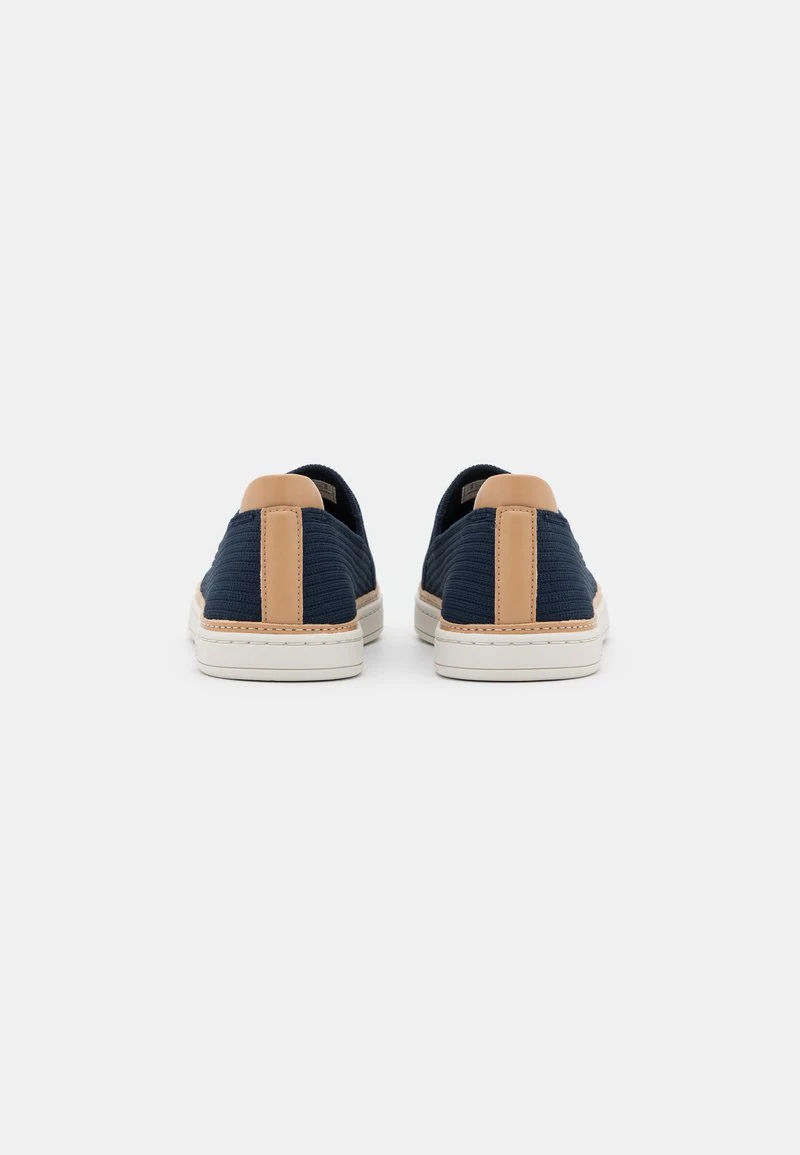 Ugg SAMMY - Sneaker Low - Navy 6 Ugg SAMMY - Sneaker Low - Navy – Bild 4