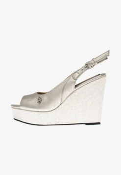 U.S. Polo Assn. Keilpumps - Argento 12 U.S. Polo Assn. Keilpumps - Argento -Bequeme Schuhe 34c3e548a39d4cd4a1daf12aeed85255 1