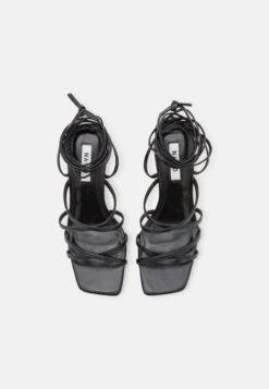 NA-KD STRAPPY FUNNEL - High Heel Sandalette - Black -Bequeme Schuhe 3cb202e68f9342b4a6ad51f77309ab13