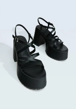Stradivarius HIGH HEEL - High Heel Sandalette - Black -Bequeme Schuhe 4097b36a4bcb4d89859a6716c438e9b1