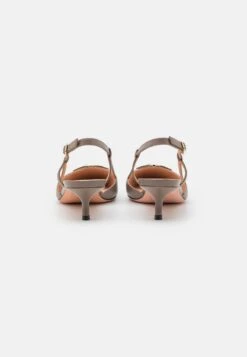 Bally EVA - Riemensandalette - Canapa/yellow Gold 11 Bally EVA - Riemensandalette - Canapa/yellow Gold -Bequeme Schuhe 4a893c0c6fb145fc9f7c9f671f29ec1f