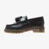 Dr. Martens ADRIAN - Slipper - Black -Bequeme Schuhe 4f78f0f6f950473484fe5c0fd21eec5b