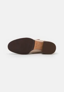 Chie Mihara SISSI - Slipper - Saab Milli/duque Sand 13 Chie Mihara SISSI - Slipper - Saab Milli/duque Sand -Bequeme Schuhe 5ff5ebb93b6040808680774c3adb7a78