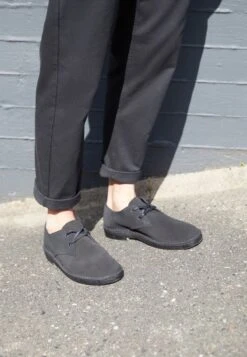 Clarks Originals DESERT KHAN - Sportlicher Schnürer - Black -Bequeme Schuhe 64b97321fd534e36b9d09d64b0192e19