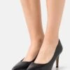 Buffalo FANNY - Pumps - Black -Bequeme Schuhe 6f698e4ea4df4e7c99d8efb4852bbbb9