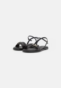 Calvin Klein ALMOND - Riemensandalette - Black 10 Calvin Klein ALMOND - Riemensandalette - Black -Bequeme Schuhe 747e8c52590f4684b093df3ee63ca366