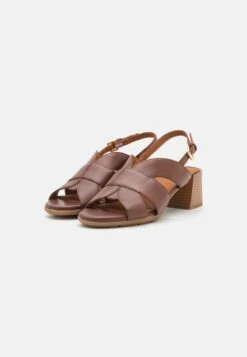 Geox NEW MARYKARMEN - Riemensandalette - Brown -Bequeme Schuhe 766f7cdd8fb24c749c70a04403398111