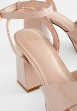 Next FOREVER COMFORT FLARE - Plateausandalette - Nude -Bequeme Schuhe 79b0f3d8d629428297f570c2138fbfee