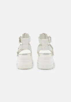 Buffalo ZIP - Plateausandalette - White -Bequeme Schuhe 95b7d1c589404bbd9f39577fa0920be0