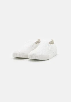 CARA - Slipper - White -Bequeme Schuhe a4872176f69c4a20a66cf46dce49aef8