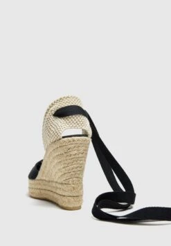 PULL & BEAR WITH TIE DETAIL - High Heel Pumps - Black -Bequeme Schuhe a96ee750e0fb4da992f1dda8701b6d0a