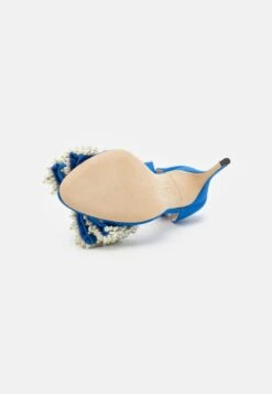 Custommade MARITA PEARL - Riemensandalette - Royal Blue 12 Custommade MARITA PEARL - Riemensandalette - Royal Blue -Bequeme Schuhe ac5e9b3e64e54f018e8402556abac3e3