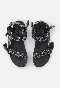 ARIZONA LOVE TREKKY - Riemensandalette - Black -Bequeme Schuhe ae13a2bbad144110b3966193c0fb918a