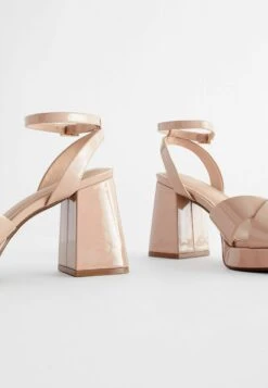 Next FOREVER COMFORT FLARE - Plateausandalette - Nude -Bequeme Schuhe bde3310058d247e68c6b30b0a7bdd61e