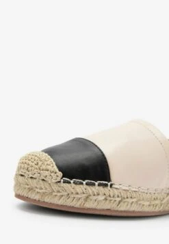 Next FOREVER COMFORT FLAT - Slipper - Nude Cream Black 11 Next FOREVER COMFORT FLAT - Slipper - Nude Cream Black -Bequeme Schuhe c03aa3a77b684f4289d0161ce8ad2a8d