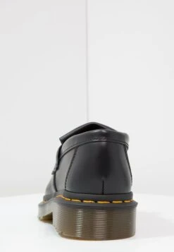 Dr. Martens ADRIAN - Slipper - Black -Bequeme Schuhe c6201d3e334a45fcaefc08d3161f5439