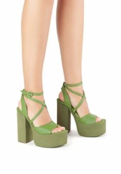 SURIA - Keilsandalette - Lime -Bequeme Schuhe e03b6ad6df63428eb7211b25e45467a6