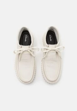 Clarks TORHILL HI - Sportlicher Schnürer - White -Bequeme Schuhe efa4f3a659114a9a92bb8430372a2a2b