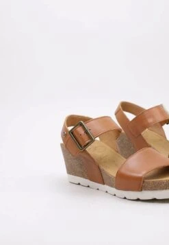Panama Jack VEGA B2 - Keilsandalette - Camel -Bequeme Schuhe f0db11901ee24e658b0590ddd358a1e3
