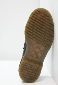 Dr. Martens ADRIAN - Slipper - Black -Bequeme Schuhe fa5d9d34f303493bbad5231124416166